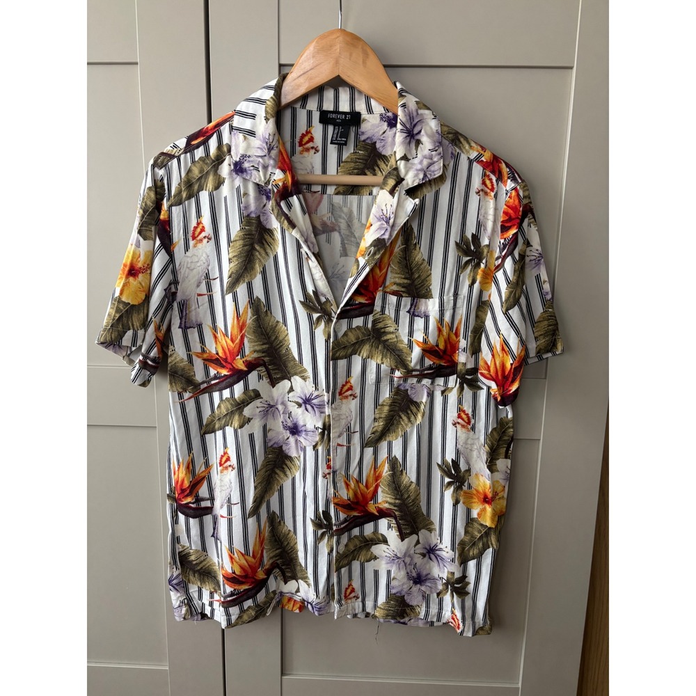 Forever 21 Men Tropical Bird of Paradise Striped Short Sleeve Shirt Small